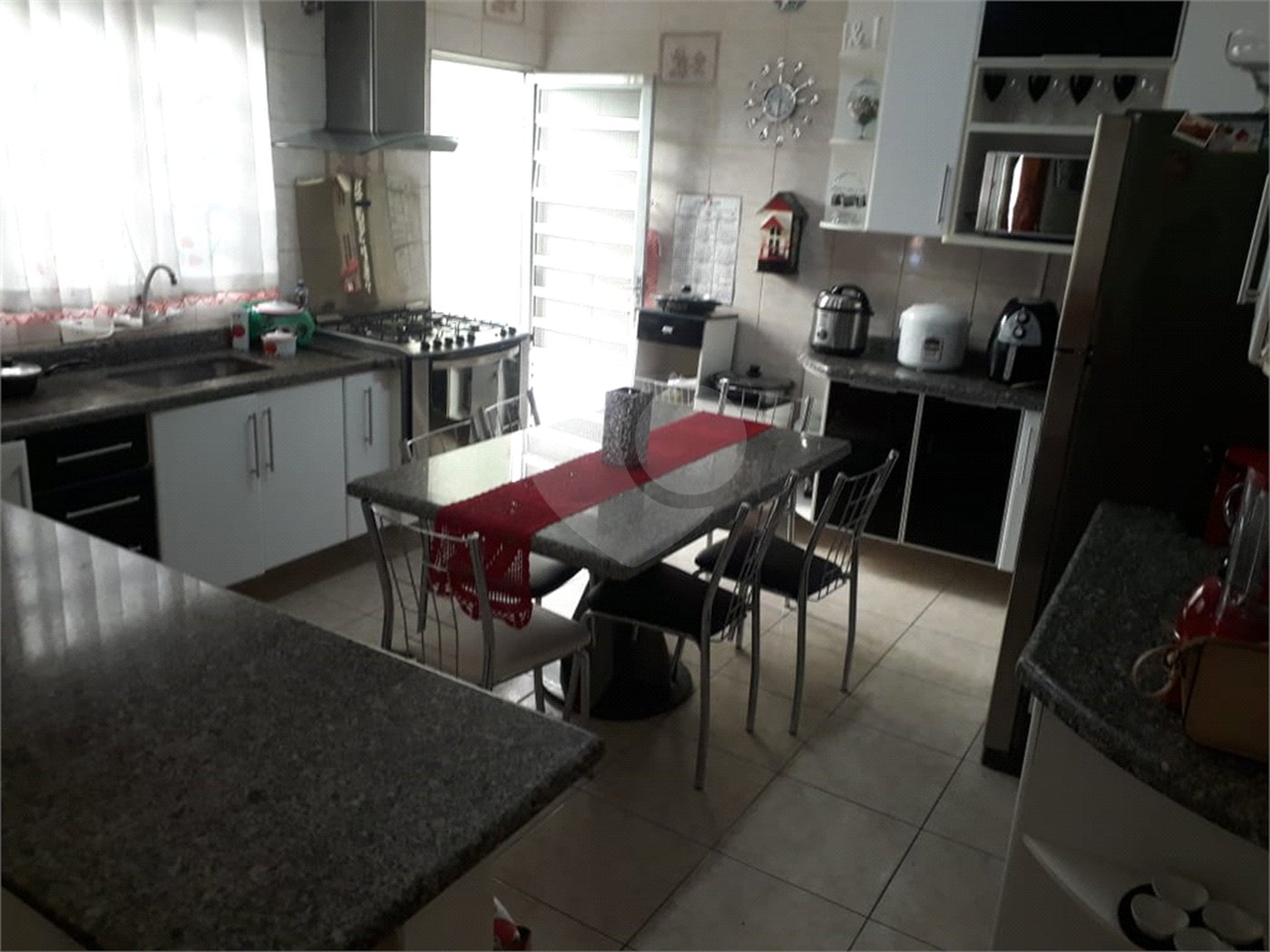 Sobrado à venda com 4 quartos, sendo 1 suíte,  no Brasilândia, São Paulo, SP