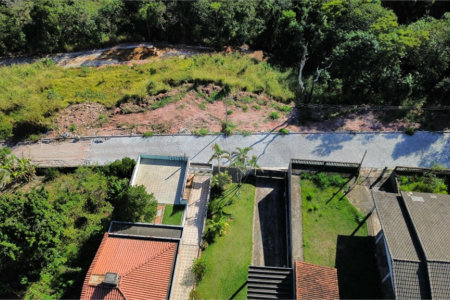 Terreno à venda no condomínio Bosque da Represa, Nazaré Paulista - SP