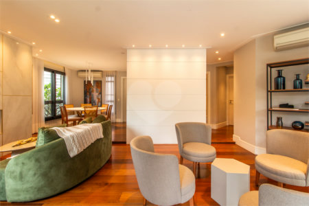 Apartamento à venda com 4 quartos, sendo 2 suítes,  em Vila Mariana, São Paulo, SP