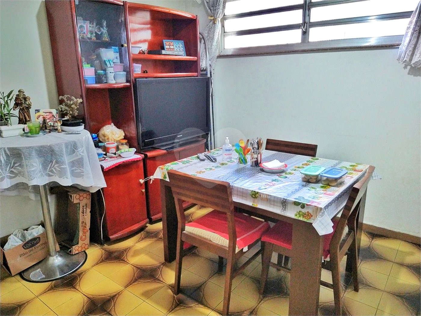 Casa à venda com 2 quartos, sendo 1 suíte, em Vila Comercial, São Paulo, SP