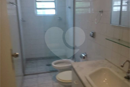 Casa à venda com 3 quartos, sendo 1 suíte, em Vila Mariana, São Paulo, SP