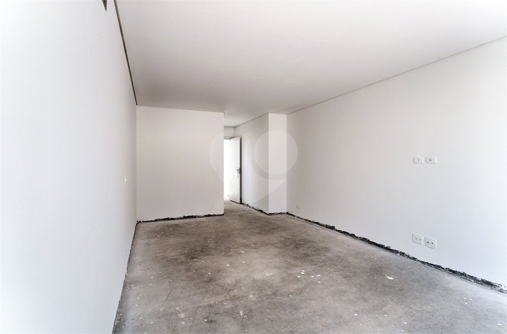 Casa à venda com 4 suítes no condomínio Edifício Jade, São Paulo - SP