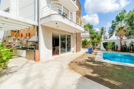 Casa à venda com 4 suítes em Alto da Lapa, São Paulo, SP