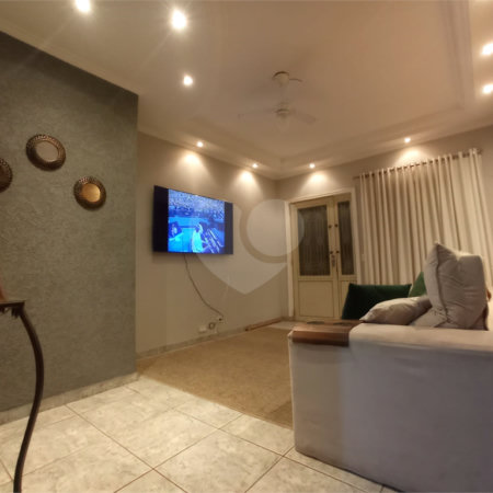 Casa Térrea à venda com 3 quartos em Jardim Santa Bárbara, Sorocaba, SP