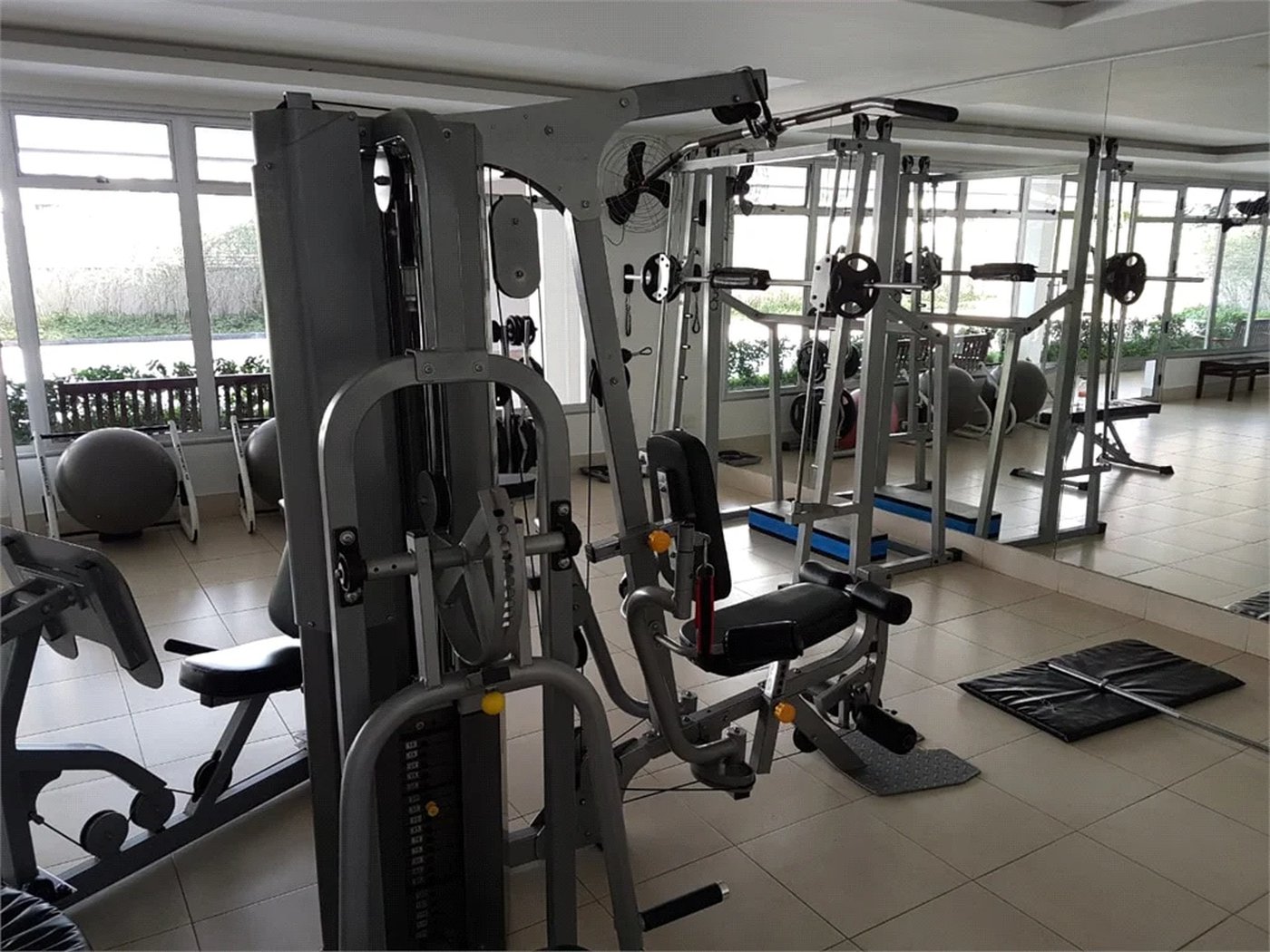 Apartamento à venda com 3 suítes em Jardim Londrina, São Paulo, SP