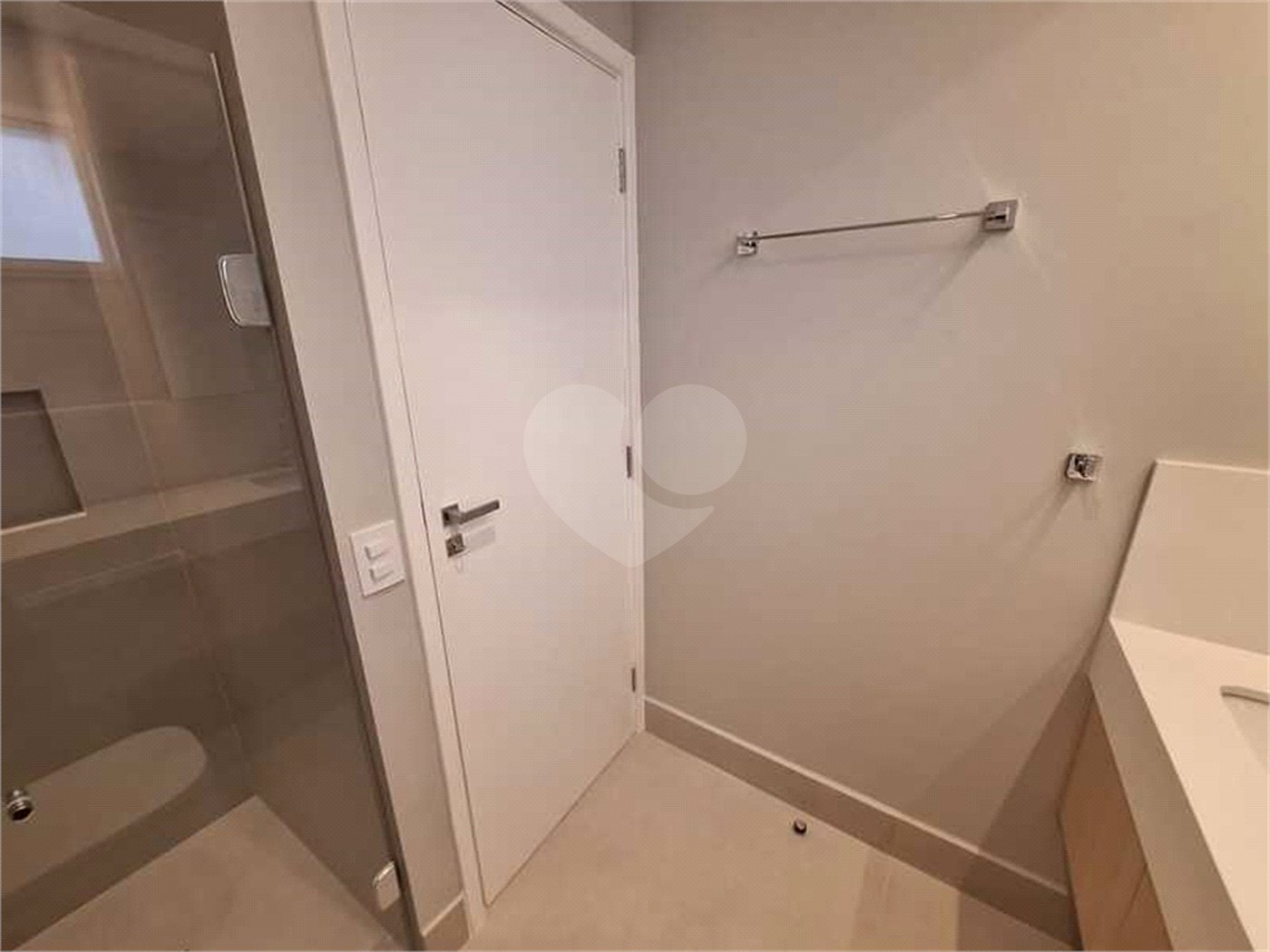 Apartamento à venda com 3 quartos, sendo 1 suíte, em Itaim Bibi, São Paulo, SP