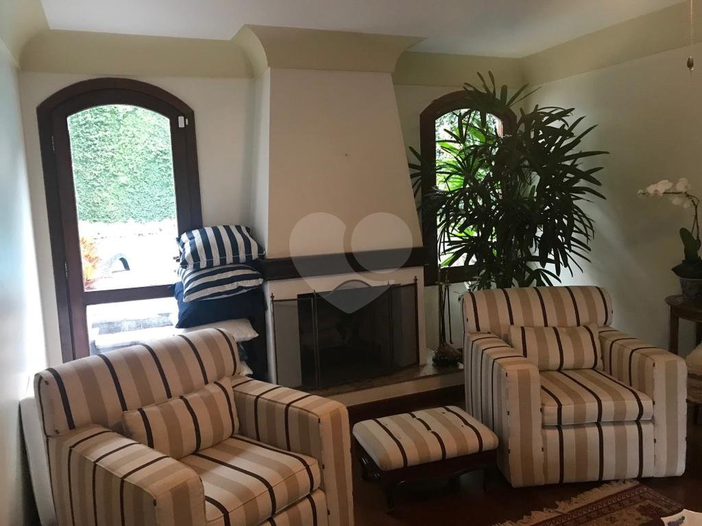 Casa à venda com 5 quartos, sendo 2 suítes,  em Jardim Everest, São Paulo, SP