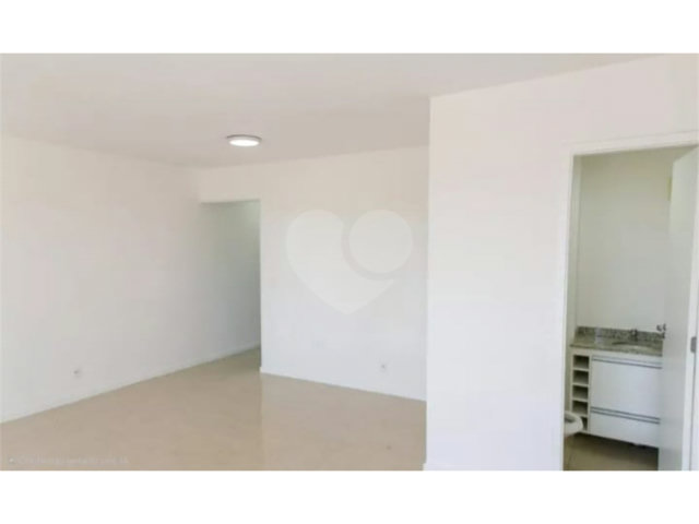 Apartamento à venda com 2 suítes em Vila Maria, São Paulo, SP