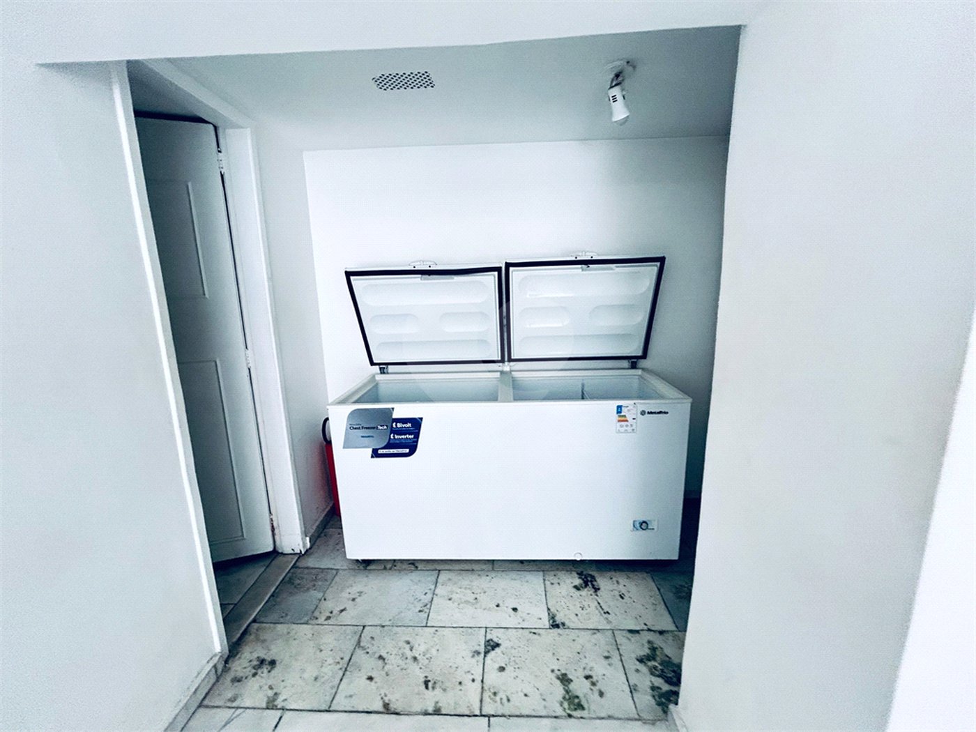 Apartamento à venda com 3 quartos, sendo 1 suíte, em Copacabana, Rio de Janeiro, RJ