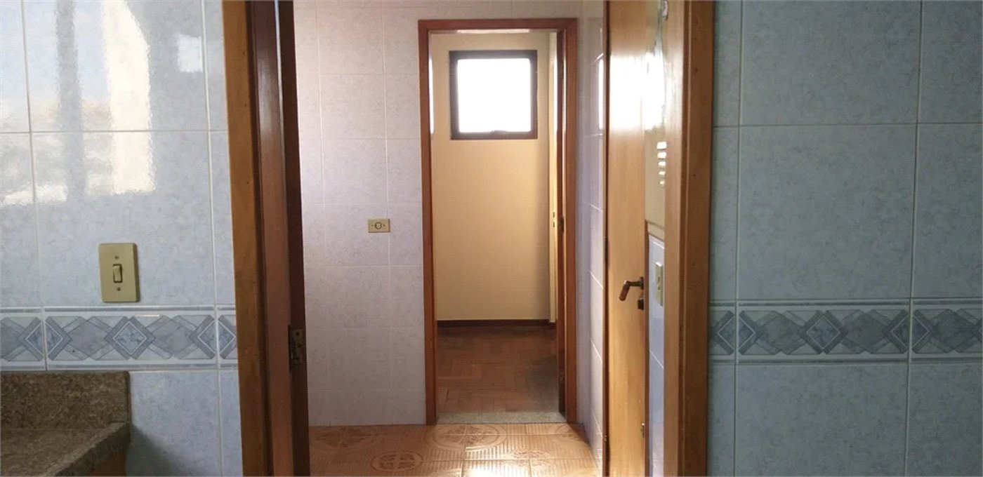 Apartamento à venda com 4 quartos, sendo 2 suítes,  em Jardim Trussardi, São Paulo, SP