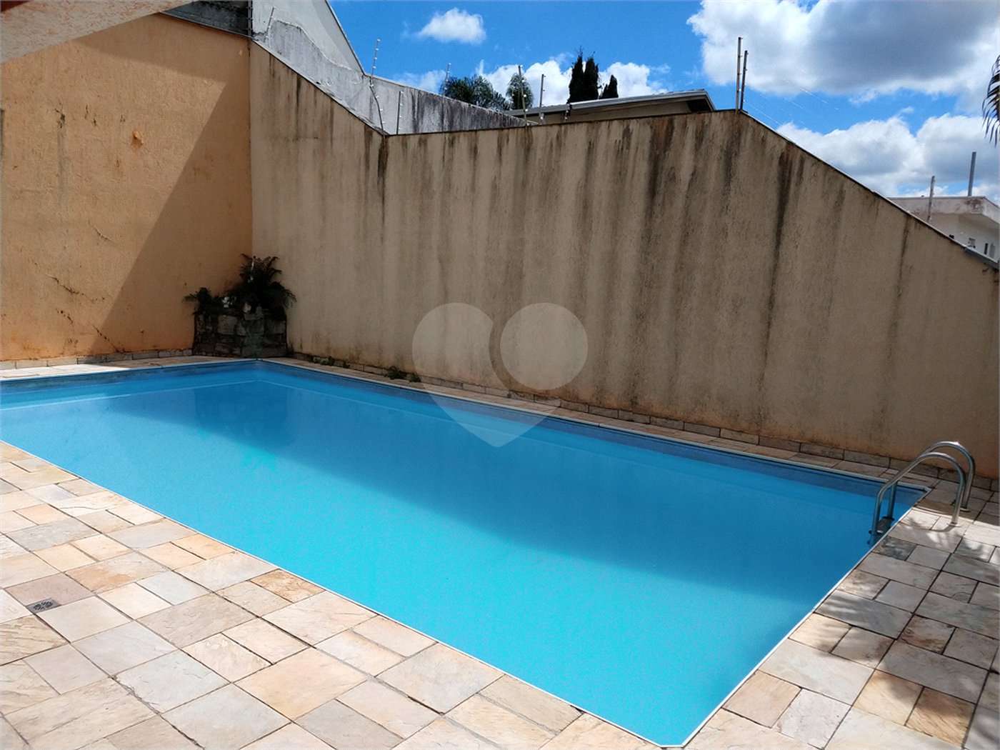 Casa à venda com 3 quartos, sendo 1 suíte,  em Vila Oliveira, Mogi das Cruzes, SP