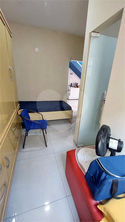 Casa à venda com 4 quartos, sendo 2 suítes, no condomínio Vivendas do Mendanha, Rio de Janeiro - RJ