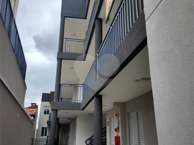 Casa à venda com 2 quartos, sendo 1 suíte,  no condomínio Residencial Sanches, São Paulo - SP