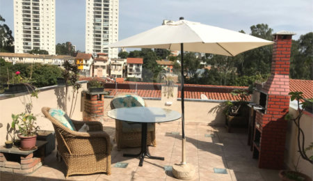 Sobrado à venda com 3 quartos, sendo 1 suíte,  em Vila Suzana, São Paulo, SP
