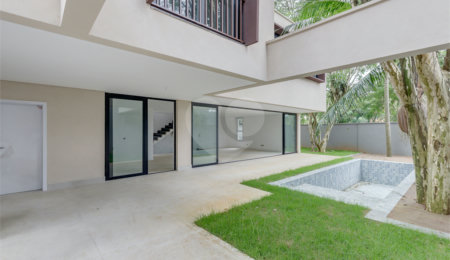 Casa à venda com 4 suítes no condomínio Garda, São Paulo - SP