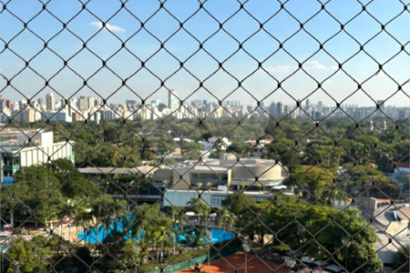 Apartamento à venda com 3 quartos, sendo 1 suíte, em Cerqueira César, São Paulo, SP
