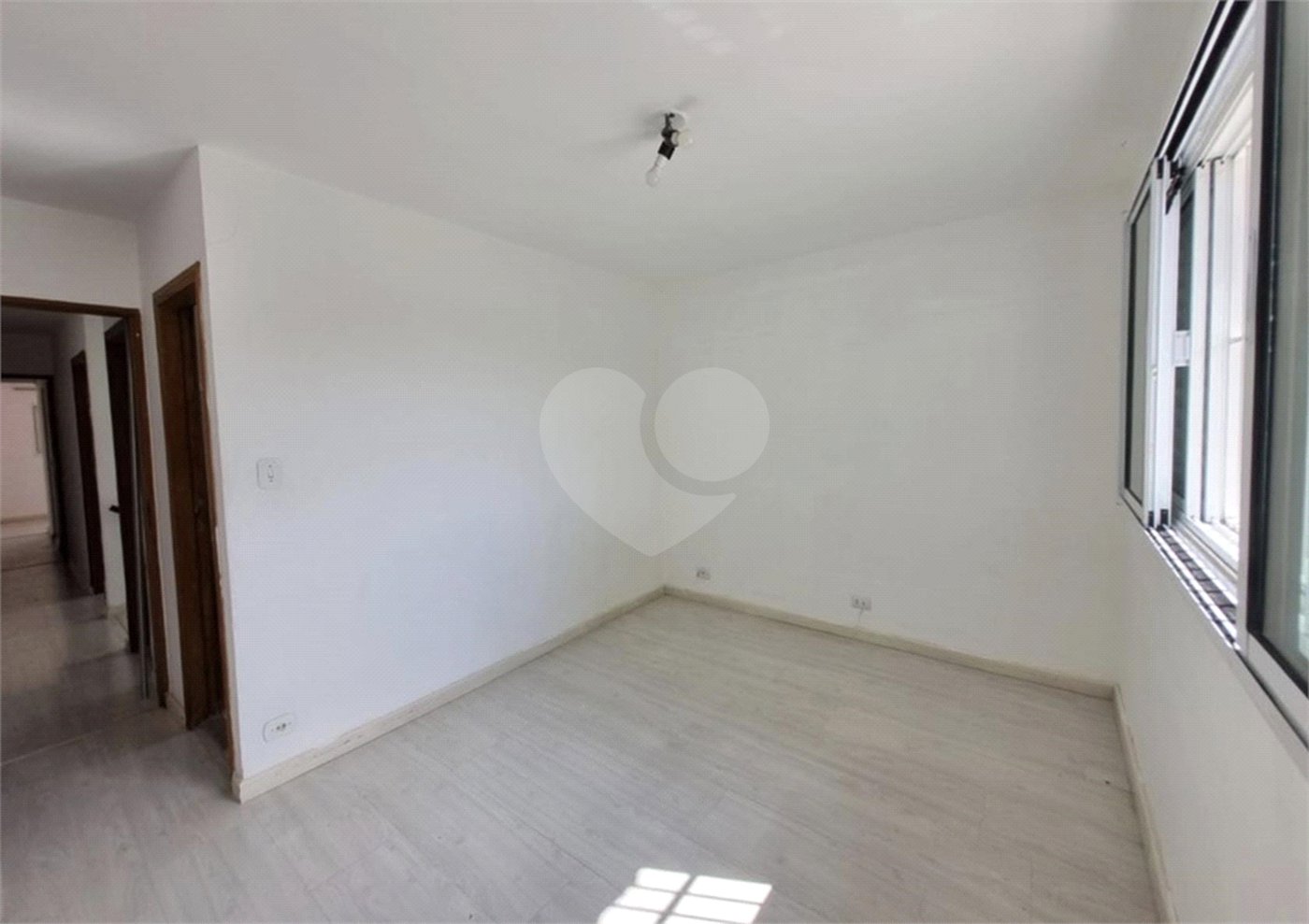 Sobrado à venda com 3 quartos, sendo 2 suítes, em Jardim Ester Yolanda, São Paulo, SP