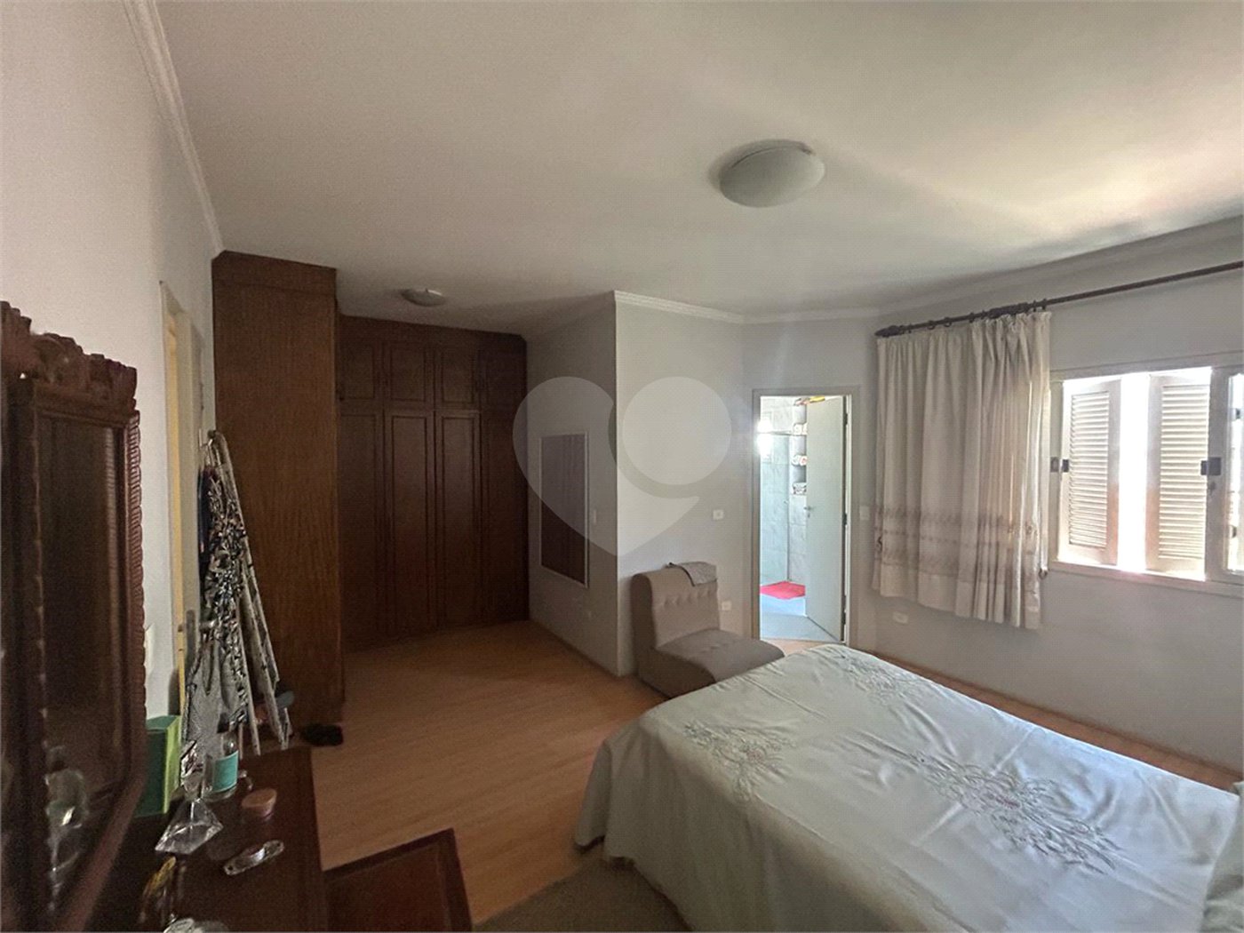 Sobrado à venda com 4 quartos, sendo 2 suítes, em Cidade Mãe do Céu, São Paulo, SP