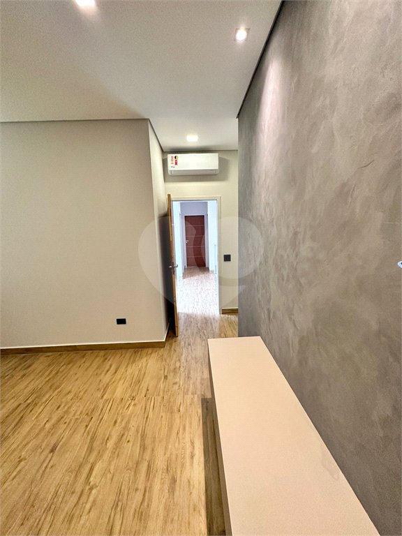 Casa à venda com 3 suítes no condomínio Residencial Central Parque, Salto - SP