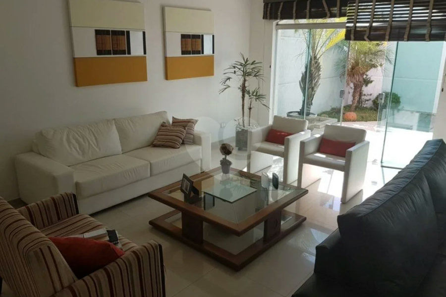 Casa à venda com 4 quartos, sendo 3 suítes,  em Tremembé, São Paulo, SP