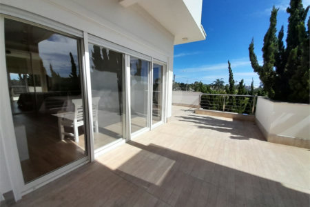 Casa à Venda no Condomínio Damha III – Elegância e Conforto para sua Família
