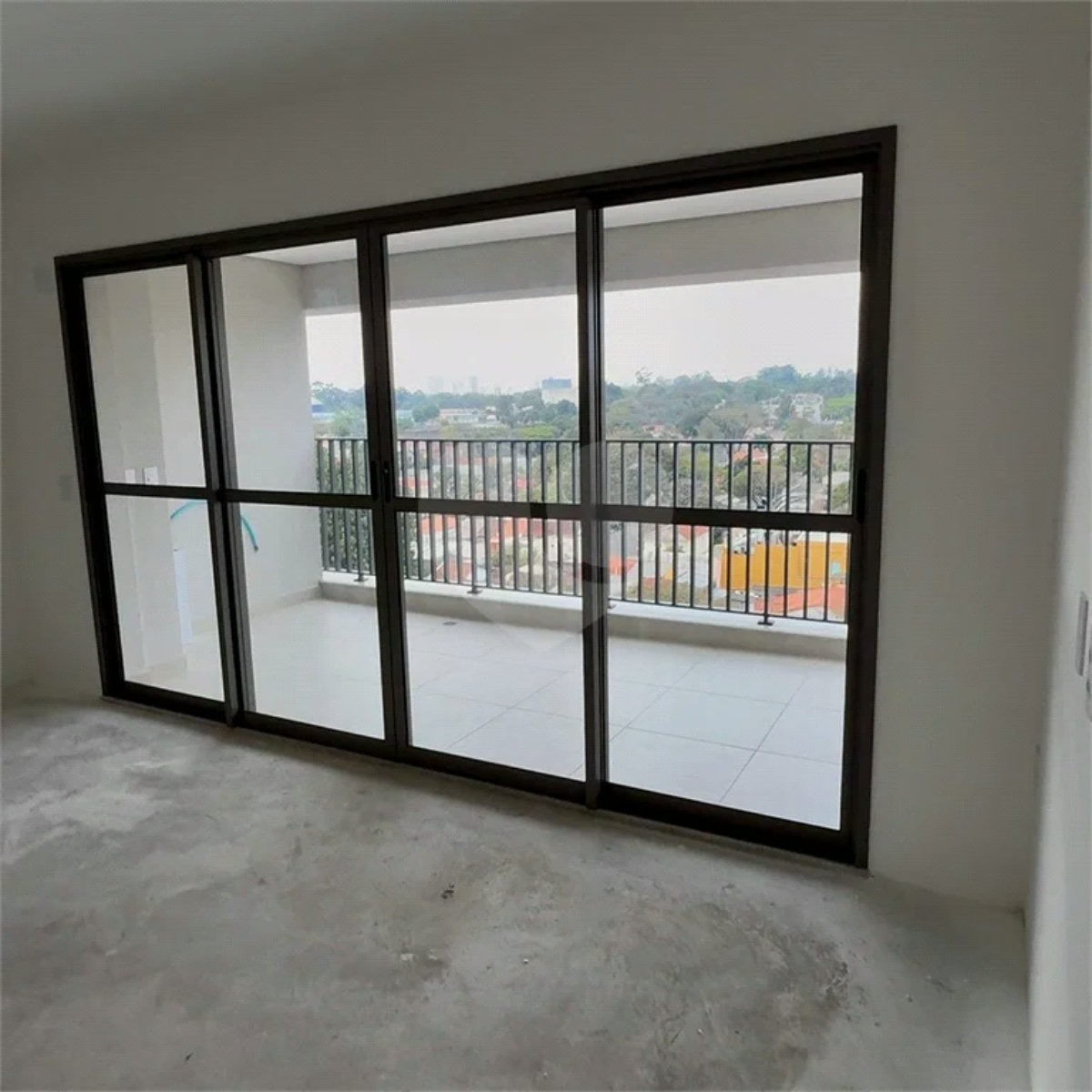Apartamento à venda com 2 quartos, sendo 1 suíte,  em Alto da Boa Vista, São Paulo, SP