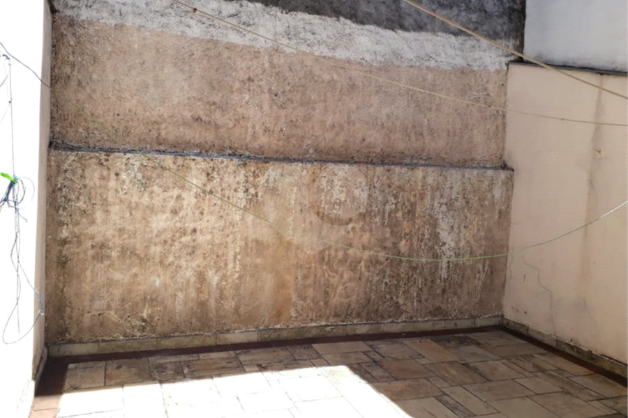 Sobrado com 3 Quartos e 3 banheiros à Venda, 180 m² por R$ 680.000