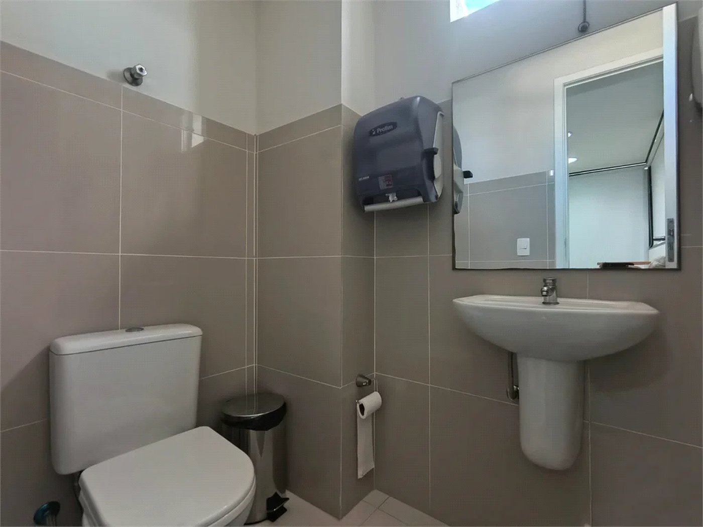 Excelente Prédio Comercial Mobiliado à Venda no Butantã – Ideal para sua Empresa!
