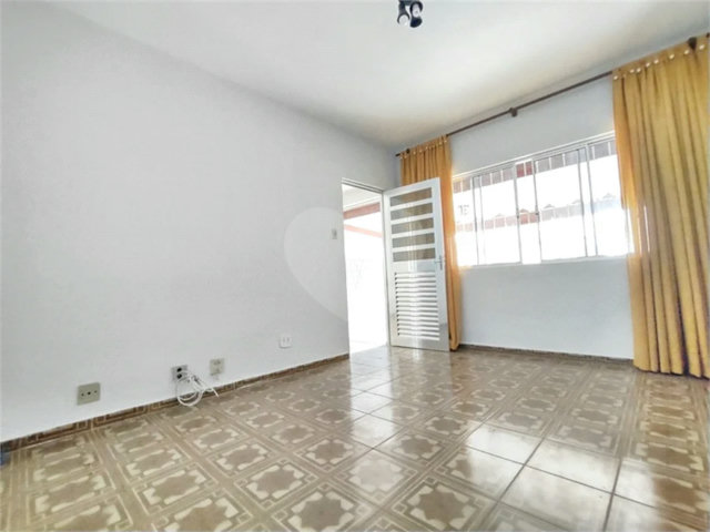 Casa Térrea à venda com 2 quartos em Parque Vitória, São Paulo, SP