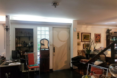 Sobrado à venda com 3 quartos, sendo 1 suíte, em Brooklin Velho, São Paulo, SP
