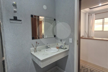 Casa à venda com 4 quartos, sendo 2 suítes, no condomínio Grape Village, Vinhedo - SP
