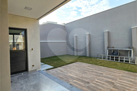 Casa à venda com 3 quartos, sendo 1 suíte, no condomínio Reserva do Vale, Caçapava - SP