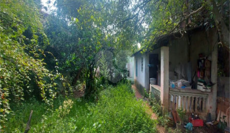 Casa Térrea à venda com 3 quartos, sendo 1 suíte,  em Jardim Floresta, São Paulo, SP