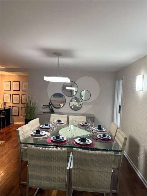 Apartamento à venda com 3 quartos, sendo 1 suíte, em Santa Cecília, São Paulo, SP