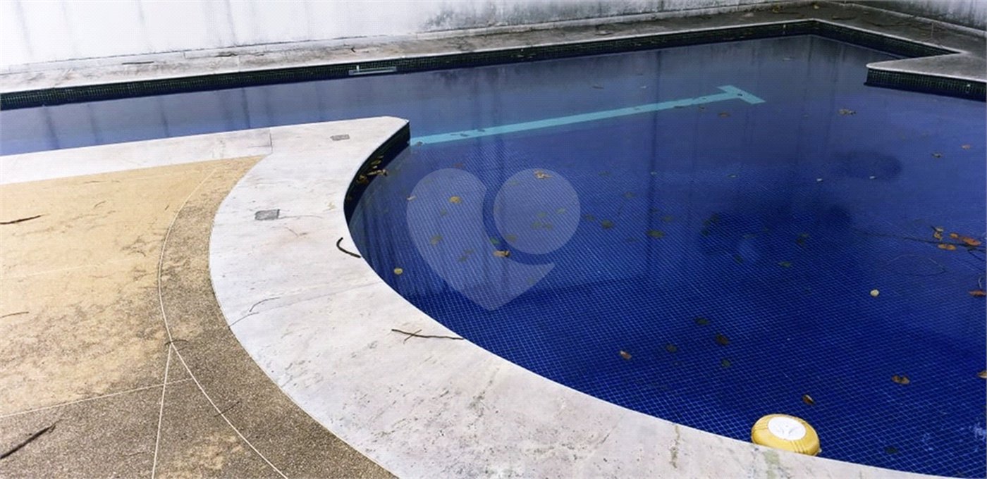 Casa à venda com 4 quartos, sendo 2 suítes, no condomínio Cond Residencial Villagio da Serra, São Paulo - SP