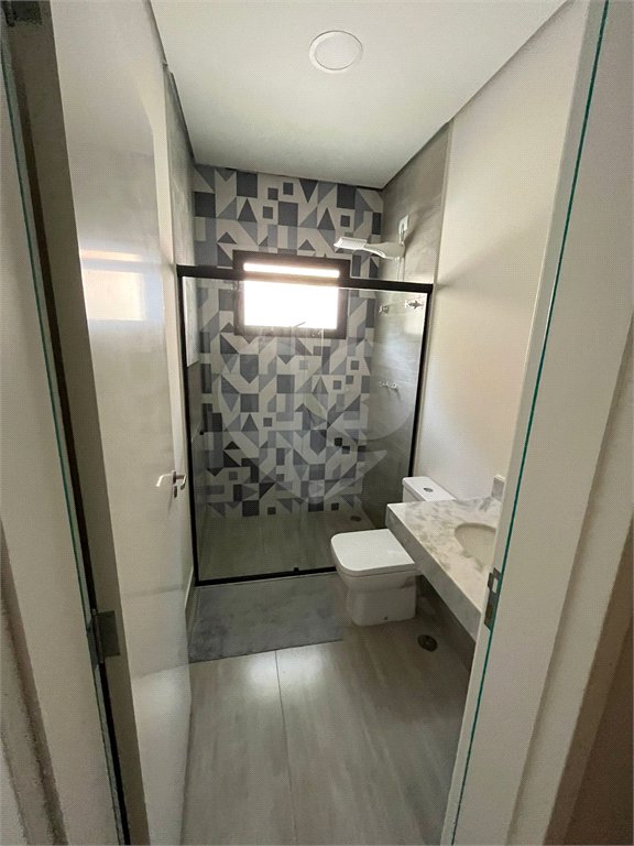 Casa à venda com 4 suítes no condomínio Figueira Garden, Atibaia - SP