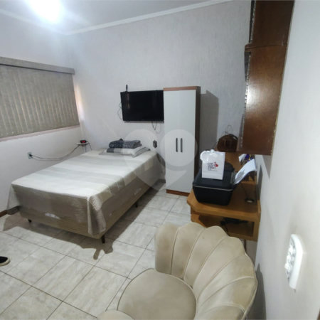 Casa à venda com 4 quartos, sendo 1 suíte, em Jardim Silvânia (vila Xavier), Araraquara, SP