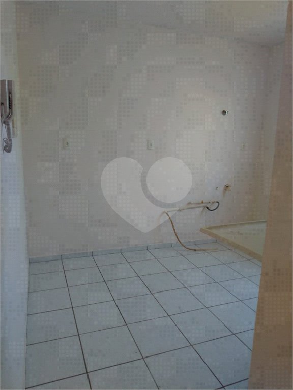 Apartamento à venda com 2 quartos em Cidade Boa Vista, Suzano, SP