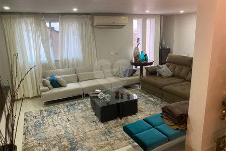 Casa à venda com 4 suítes no condomínio Granja Morumbi, São Paulo - SP