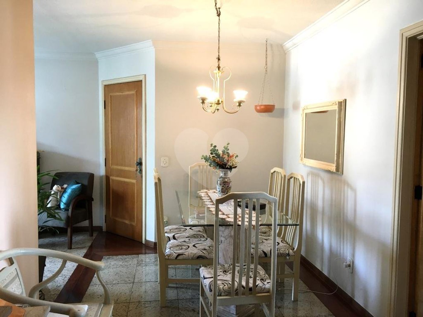 Apartamento à venda com 3 quartos, sendo 1 suíte, em Vila Mariana, São Paulo, SP