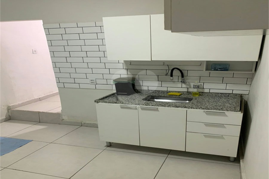 Sobrado à venda com 4 quartos no Brasilândia, São Paulo, SP