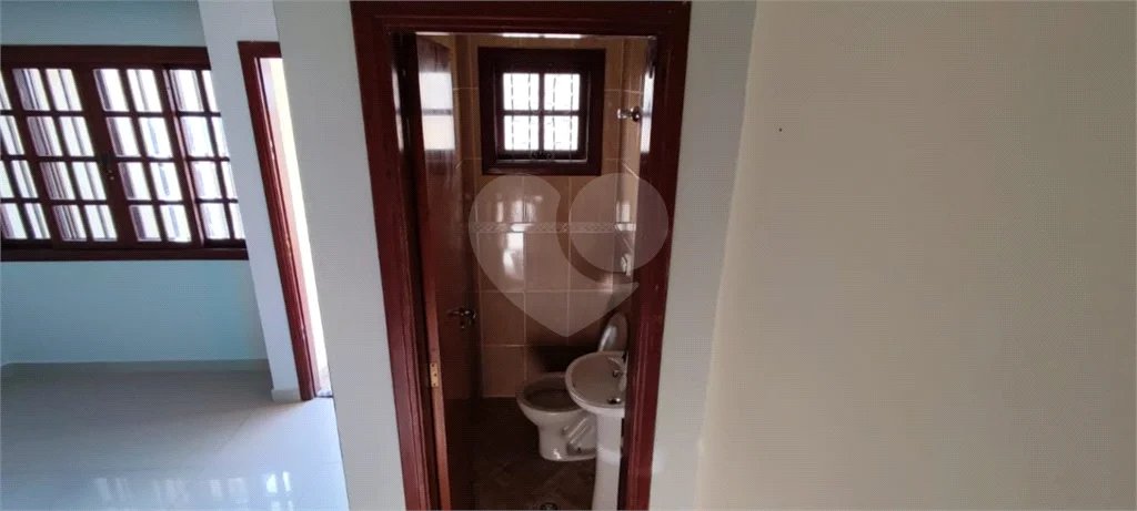 Casa à venda com 3 quartos, sendo 1 suíte, no condomínio Residencial Gabriela, São Paulo - SP