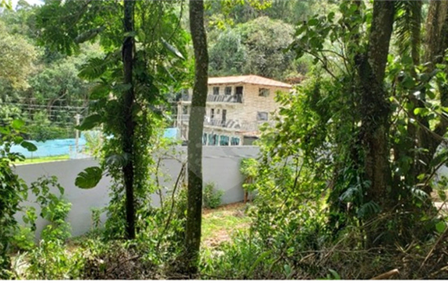 Chácara à venda com 3 suítes em Rio Acima, Mairiporã, SP