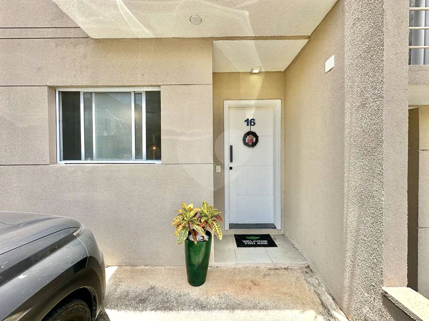 Casa à venda com 3 quartos, sendo 1 suíte, no condomínio Villaggio Viana, Cotia - SP