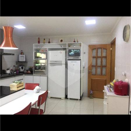 Casa à venda com 4 quartos, sendo 2 suítes,  em Vila Monumento, São Paulo, SP