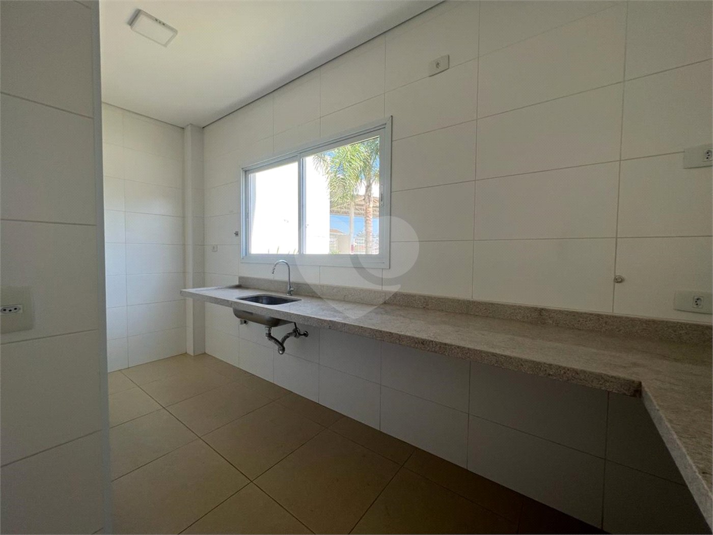 Casa à venda com 3 quartos, sendo 1 suíte, em Jardim Semiramis, Cotia, SP