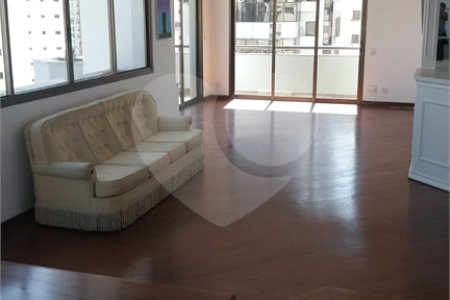 Apartamento à venda ou para alugar com 5 quartos, sendo 3 suítes, em Tatuapé, São Paulo, SP