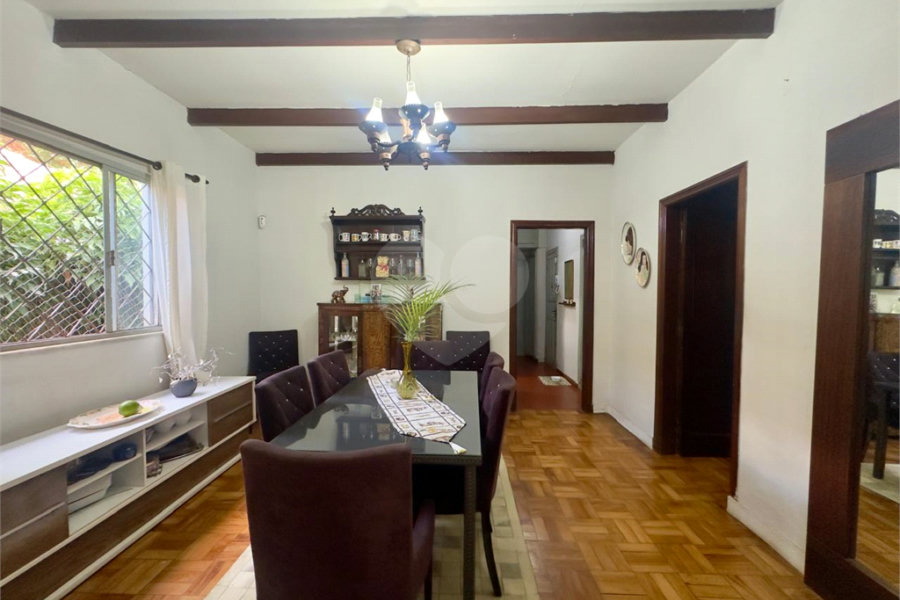 Casa à venda com 3 quartos em Horto, São Paulo, SP