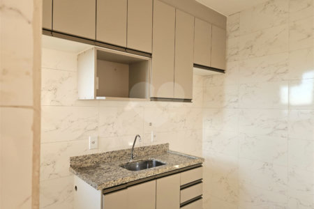 Apartamento à venda com 3 quartos, sendo 1 suíte, no Centro, Poá, SP