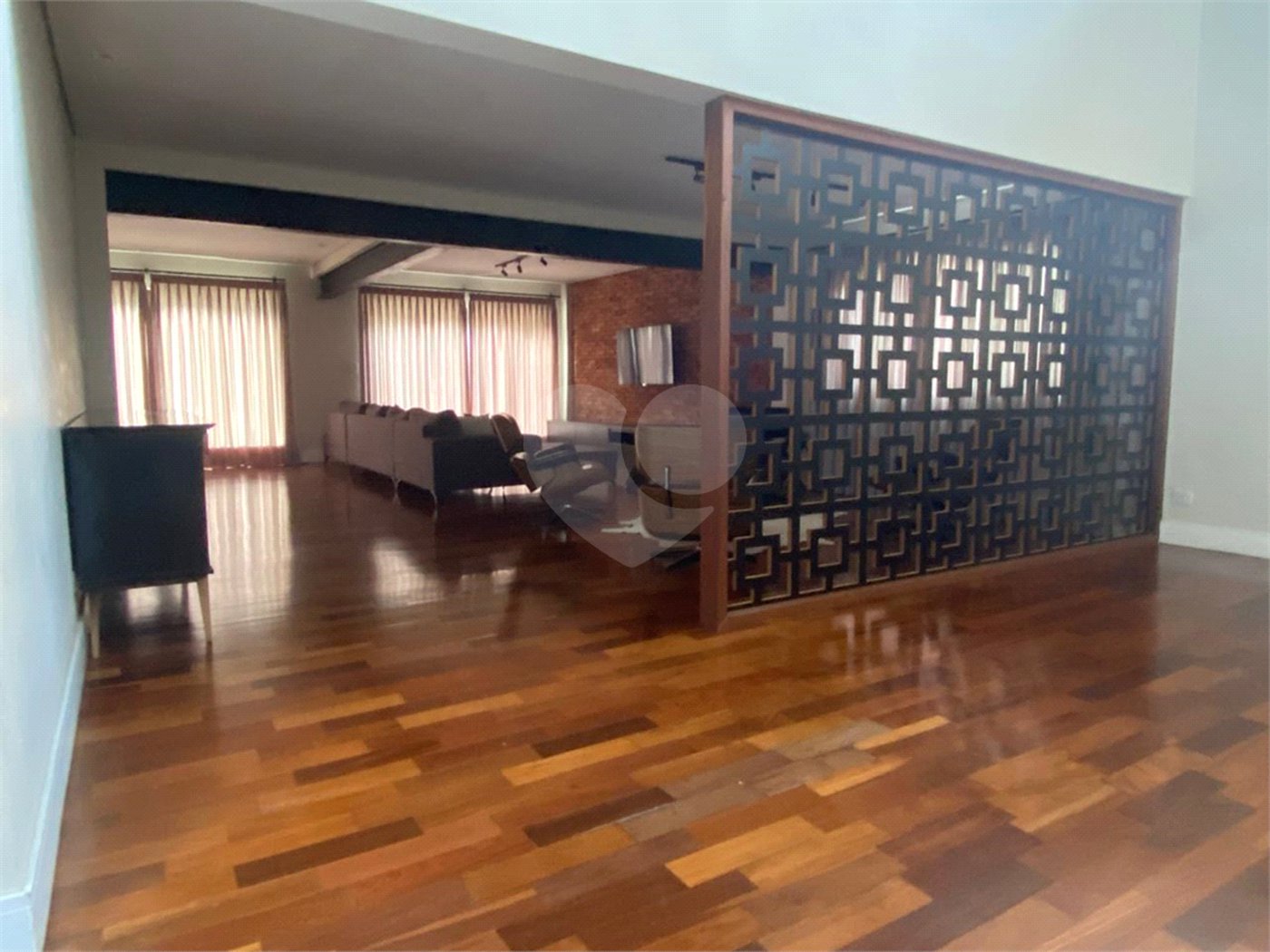 Casa à venda com 4 suítes no condomínio Gleba II, Mairiporã - SP